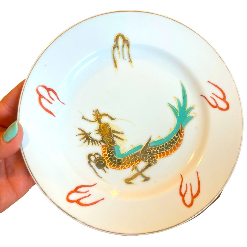 1- Dragon Ware Salad Plate 7” White and Gold Vintage Moriage China